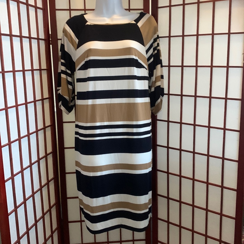 A size small Motherhood Maternity Dress